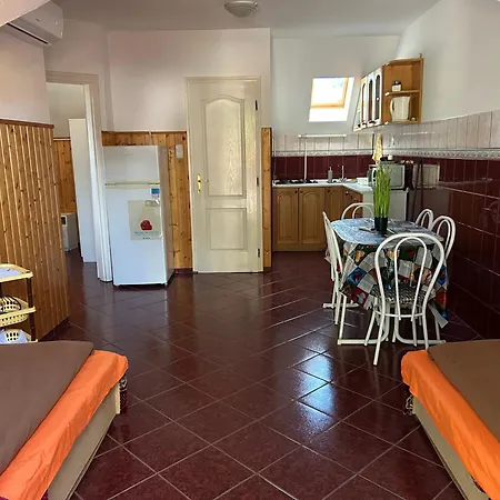 Edu Apartment Hajduszoboszlo
